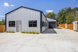 Plus de détails pour 619 N Crockett St, Granbury, TX - Local d’activités à vendre