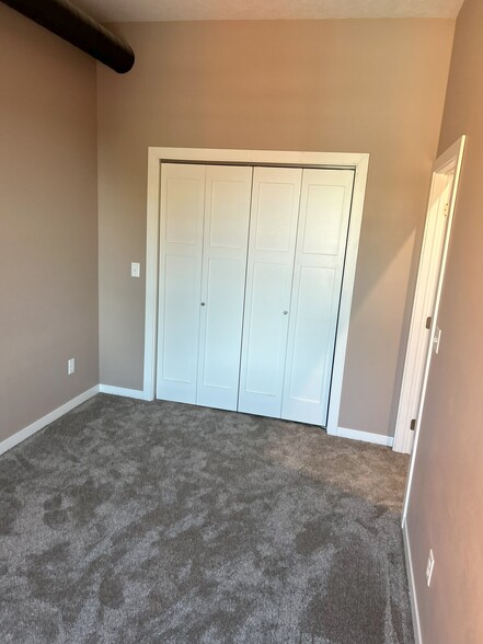 321 9th St, Sheldon, IA à vendre - Photo de l’immeuble – Image 3 sur 6