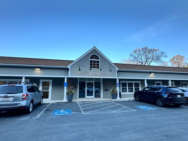 222 Main St, Acton, MA à louer - Photo de l’immeuble – Image 3 sur 8