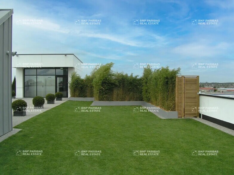 Bureau dans Orléans à louer - Photo de l’immeuble – Image 3 sur 17