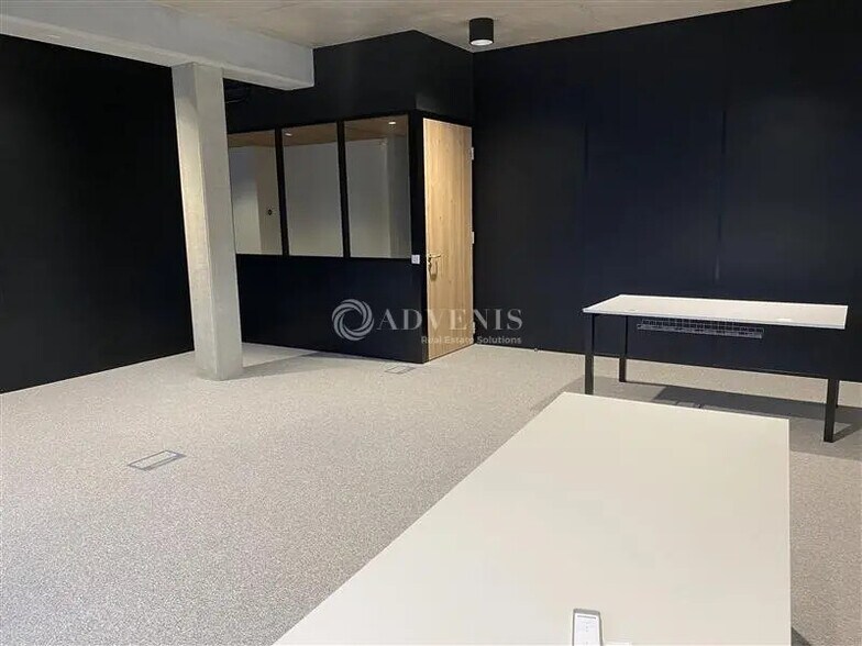 Bureau dans Rillieux-la-Pape à louer - Photo de l’immeuble – Image 3 sur 8