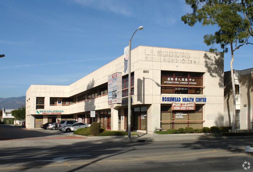 8811 Garvey Ave, Rosemead, CA à louer - Photo de l’immeuble – Image 2 sur 28