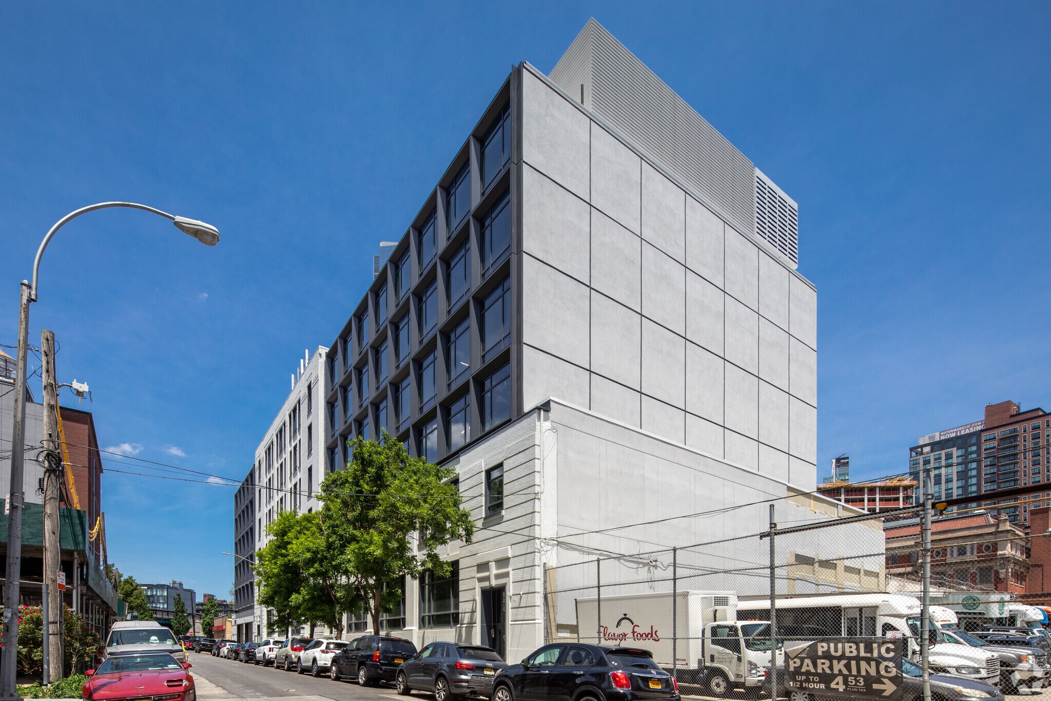 45-18 Court Sq, Long Island City, NY à louer Photo principale– Image 1 sur 7