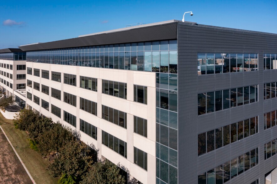 1100 W Louis Henna Blvd, Round Rock, TX à vendre - Photo de l’immeuble – Image 3 sur 7