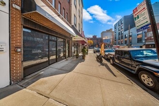 3523 Farrington St, Flushing, NY à louer Photo intérieure– Image 2 sur 8