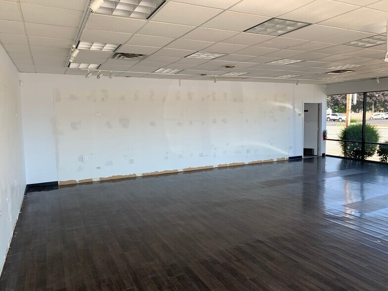 9300 S Cicero Ave, Oak Lawn, IL à louer - Photo intérieure – Image 2 sur 4