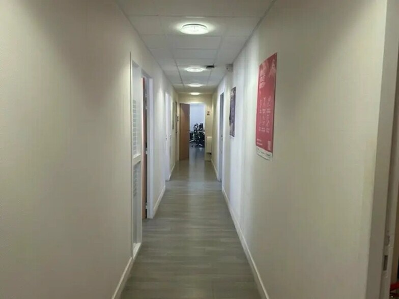 15 Place Michelet, Tours à louer - Photo intérieure – Image 3 sur 12