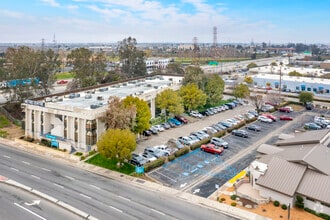1701 Westwind Dr, Bakersfield, CA - Vue aérienne  vue de carte - Image1