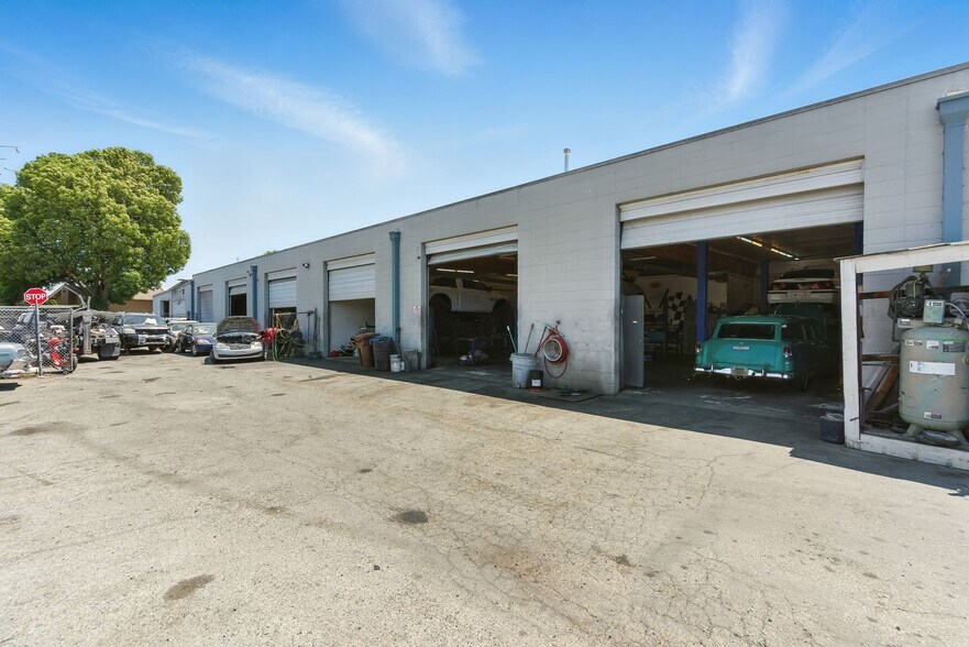 2505 Devpar Ct, Antioch, CA à vendre - Photo de l’immeuble – Image 3 sur 28