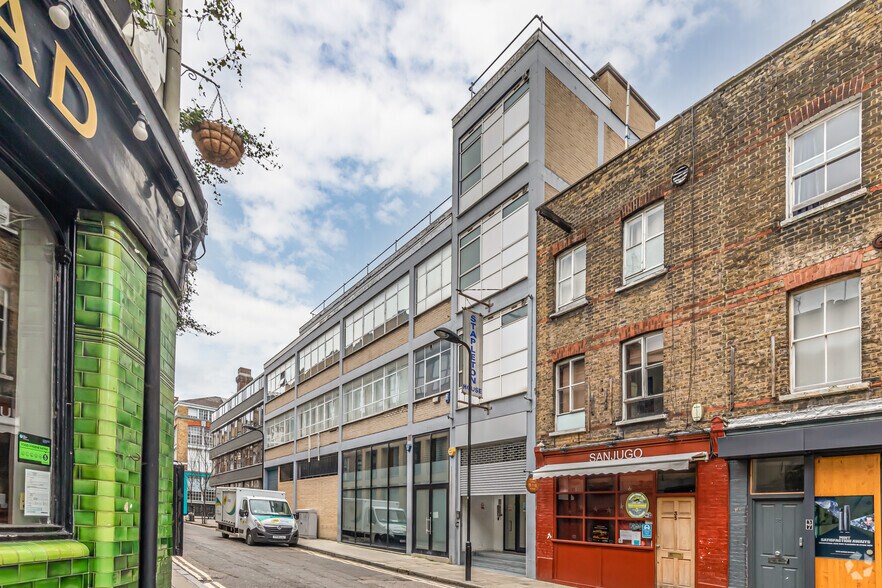 110 Clifton St, Londres à louer - Photo de l’immeuble – Image 3 sur 6