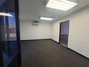 13429 Western Ave, Gardena, CA à louer Photo de l’immeuble– Image 1 sur 3