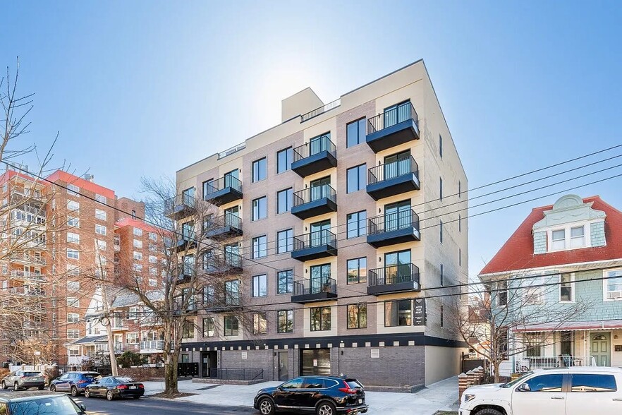 1644 New York Ave, Brooklyn, NY à louer - Photo de l’immeuble – Image 1 sur 2