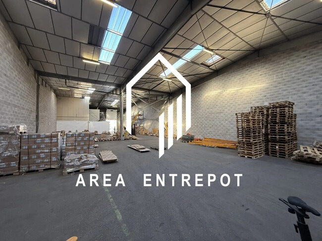 Plus de détails pour Industriel/Logistique à louer