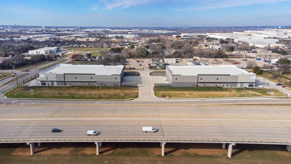 3155 N Highway 161, Grand Prairie, TX à louer - Photo de l’immeuble – Image 3 sur 20