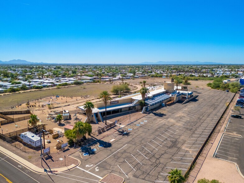 220 S Delaware Dr, Apache Junction, AZ à vendre - Photo de l’immeuble – Image 3 sur 4