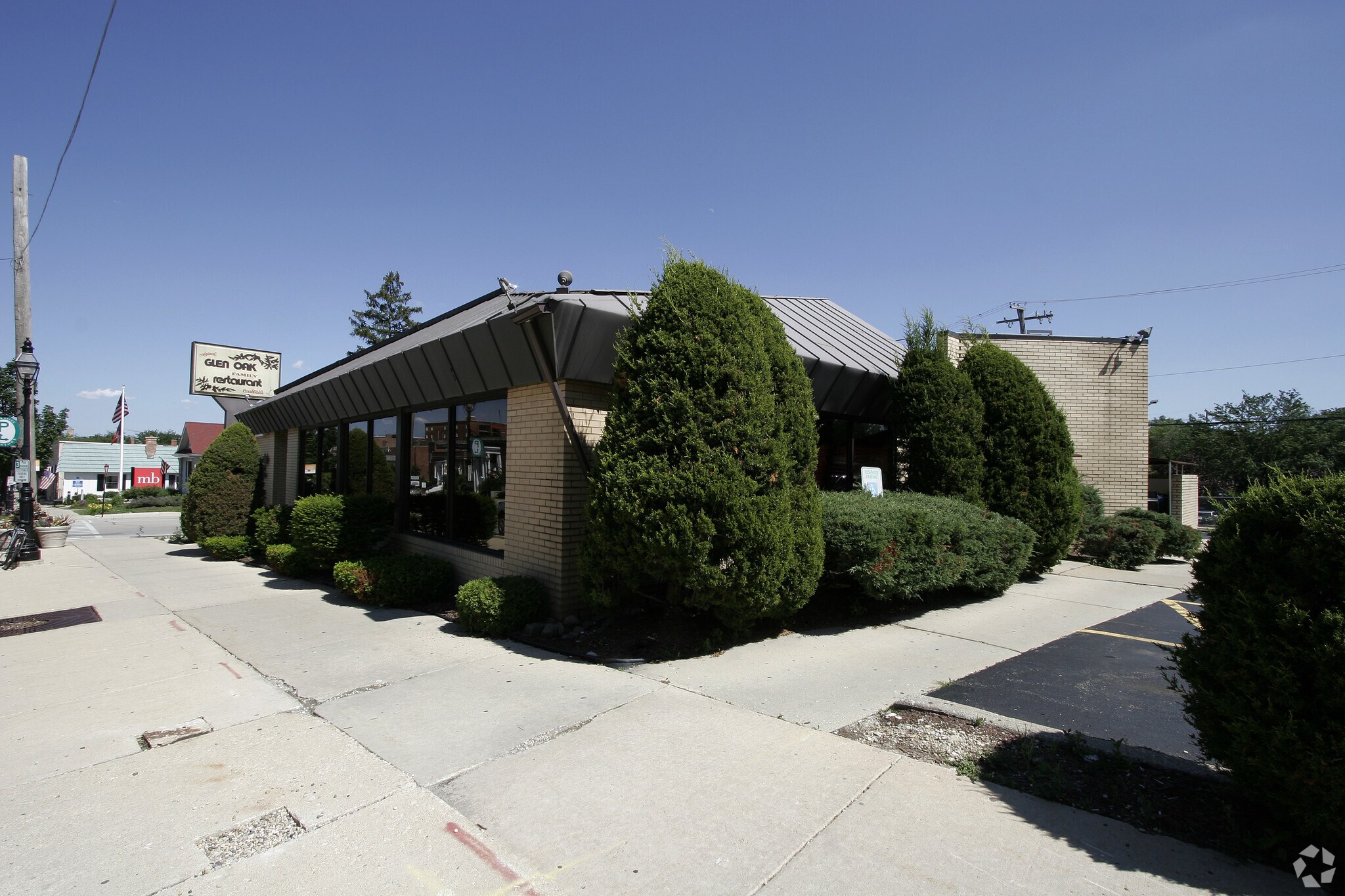 479 Pennsylvania Ave, Glen Ellyn, IL à vendre Photo principale– Image 1 sur 7