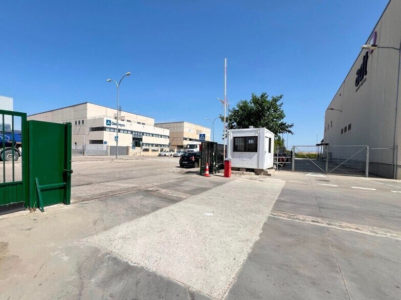 Industriel/Logistique dans Algete, Madrid à louer - Photo de l’immeuble – Image 3 sur 4