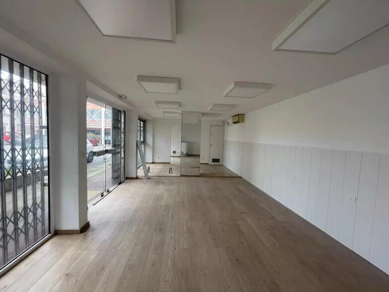 Local commercial dans Valbonne à vendre - Photo de l’immeuble – Image 2 sur 6