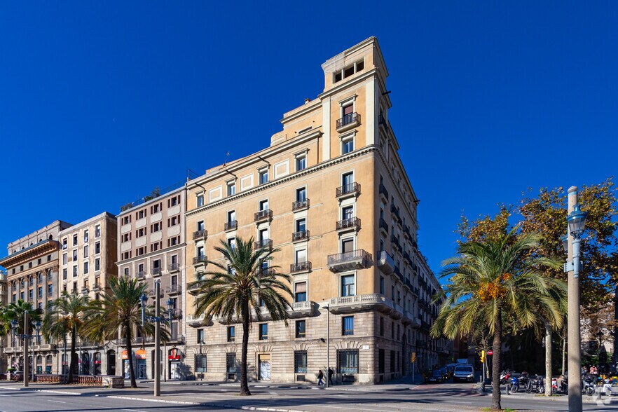 Bureau dans Barcelone, Barcelona à vendre - Photo de l’immeuble – Image 2 sur 4