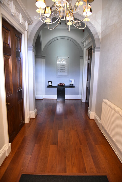 Cavendish Ct, Doncaster à louer - Photo de l’immeuble – Image 2 sur 5