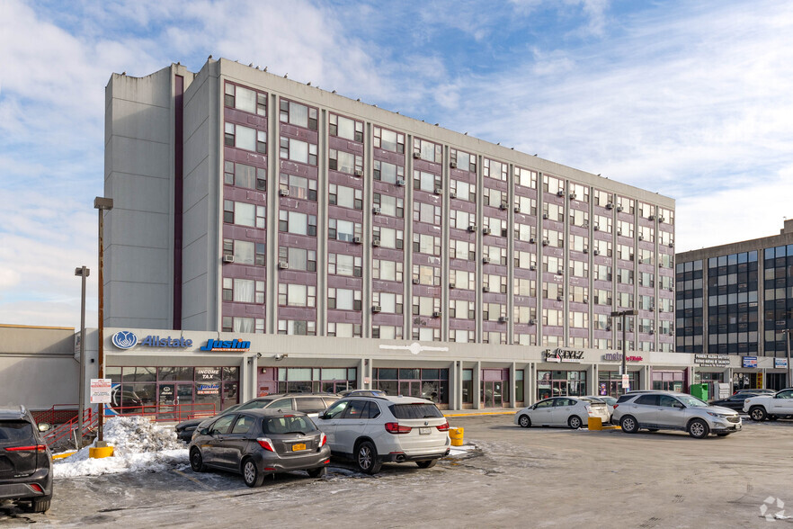 80 Clinton St, Hempstead, NY à louer - Photo de l’immeuble – Image 1 sur 9