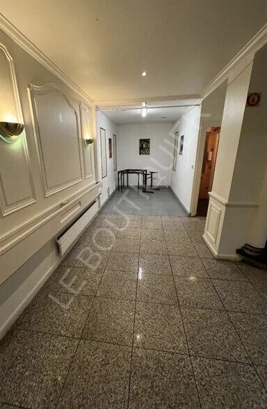 Local commercial dans Aubervilliers à vendre - Photo de l’immeuble – Image 2 sur 6