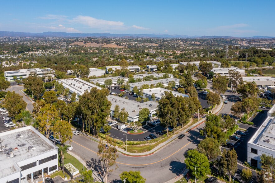 28 Argonaut, Aliso Viejo, CA à louer - Aérien – Image 3 sur 5
