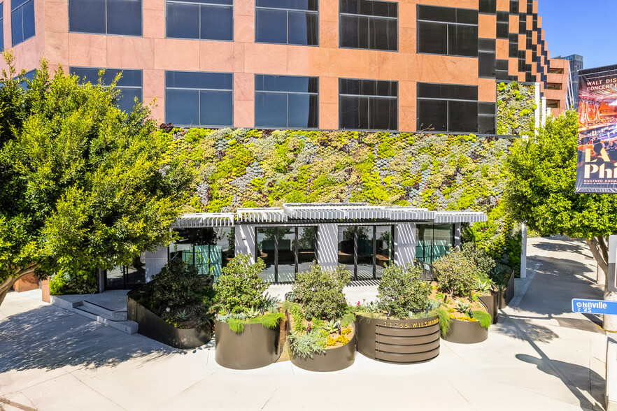 11755 Wilshire Blvd, Los Angeles, CA à louer - Photo de l’immeuble – Image 3 sur 33