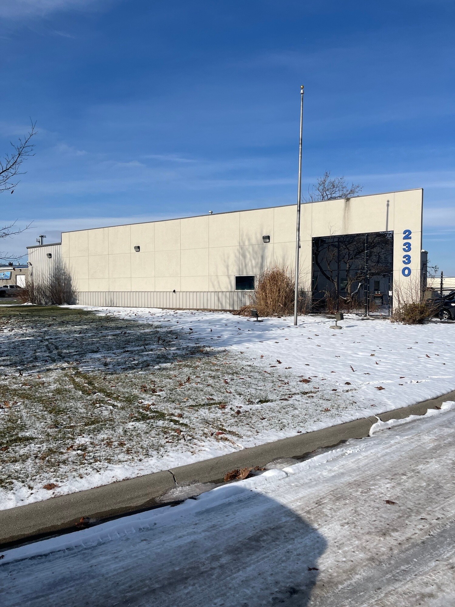 2330 Paul St, Omaha, NE à vendre Photo de l’immeuble– Image 1 sur 9