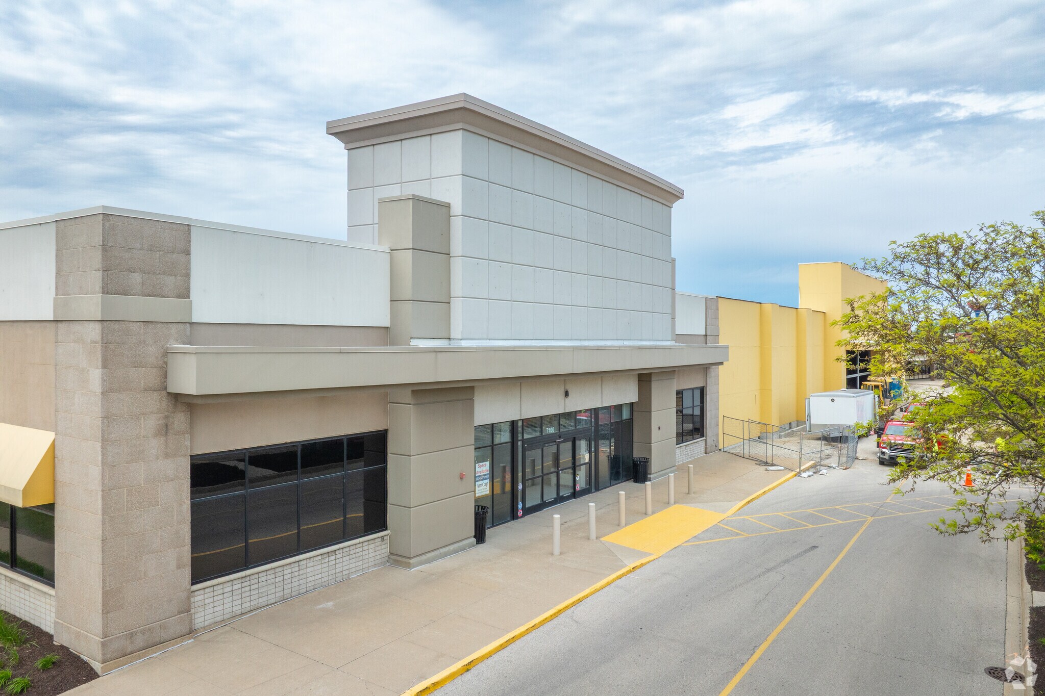 4101-4271 N Harlem Ave, Norridge, IL à louer Photo de l’immeuble– Image 1 sur 5