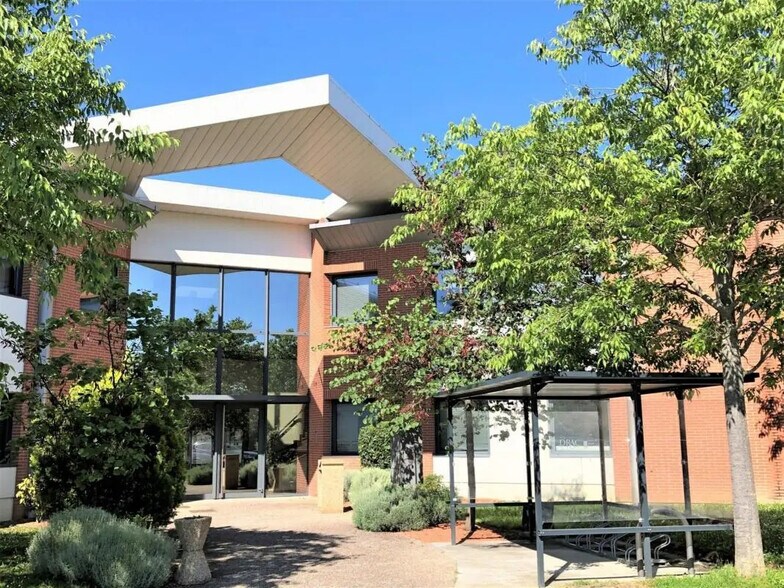 Bureau dans Toulouse à louer - Photo de l’immeuble – Image 1 sur 8