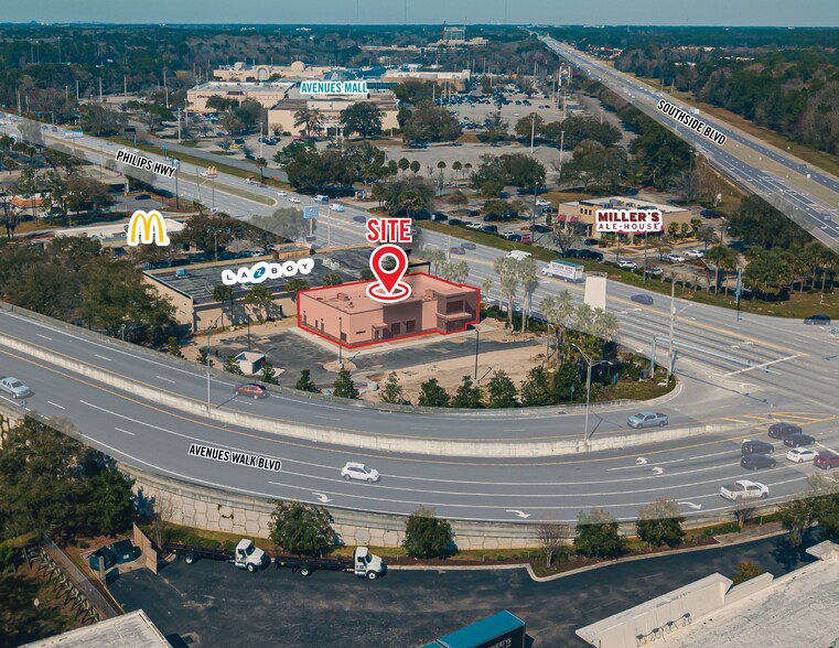 10460 Philips hwy, Jacksonville, FL à louer - Photo de l’immeuble – Image 1 sur 3