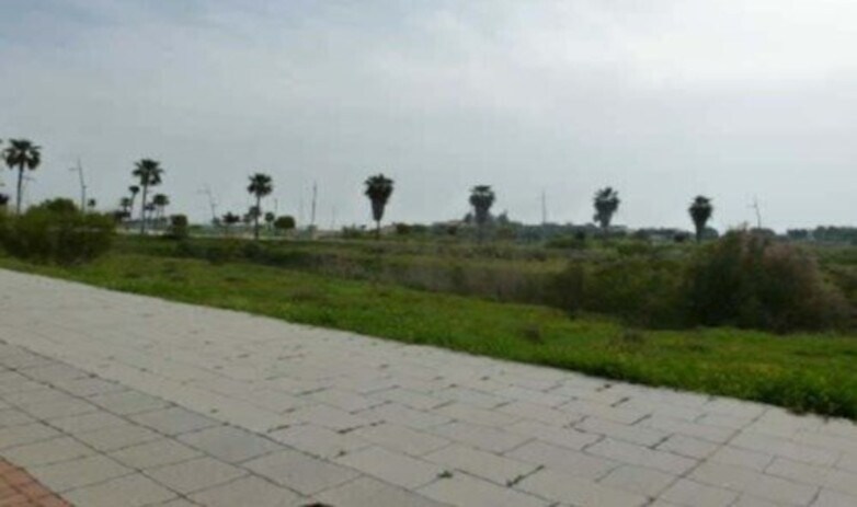Avenida Felipe Gonzalez Marquéz, s/n, Dos Hermanas, Sevilla à vendre - Photo de l’immeuble – Image 2 sur 4