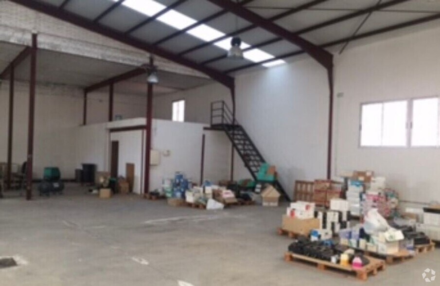 Industriel/Logistique dans Olías del Rey, Toledo à vendre - Photo de l’immeuble – Image 3 sur 7