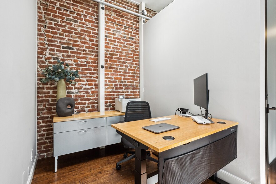 247 High St, Palo Alto, CA à louer - Photo de l’immeuble – Image 3 sur 35