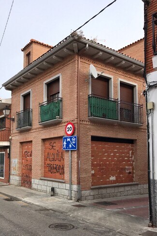 Plus de détails pour Calle Constitución, 9, Sevilla la Nueva - Local commercial à louer