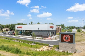 Plus de détails pour 7701 Lake Dr, Lino Lakes, MN - Local commercial à vendre