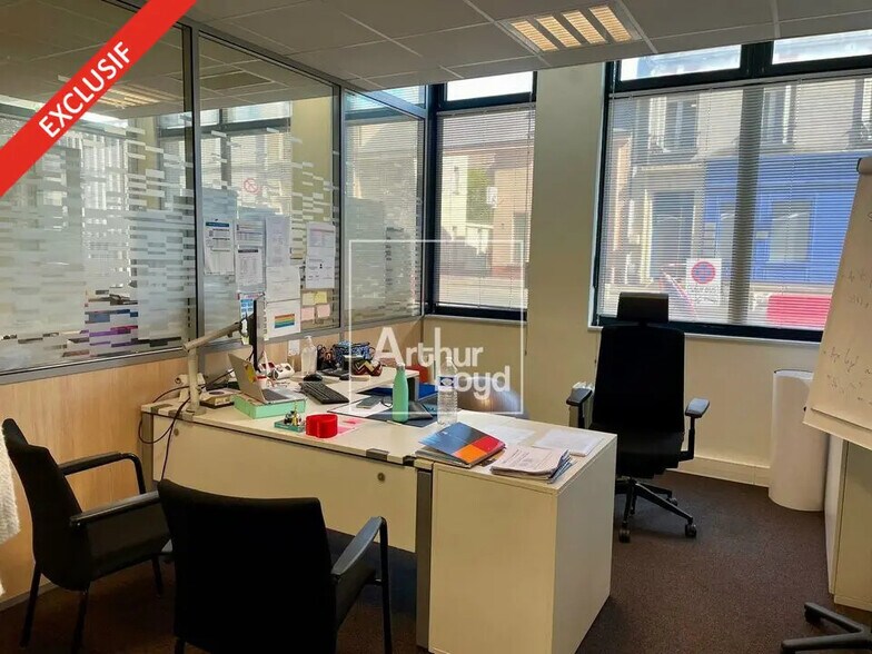 Bureau dans Melun à louer - Photo de l’immeuble – Image 3 sur 7