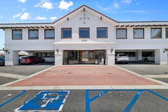3220 Sepulveda Blvd, Torrance, CA à louer Photo intérieure– Image 2 sur 20