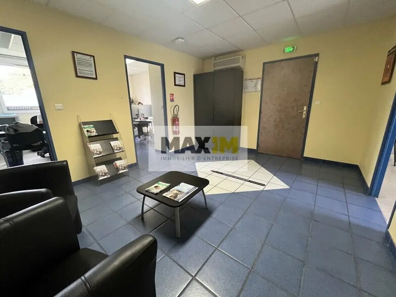 14 Rue Jean Giono, Dijon à louer - Photo de l’immeuble – Image 2 sur 7