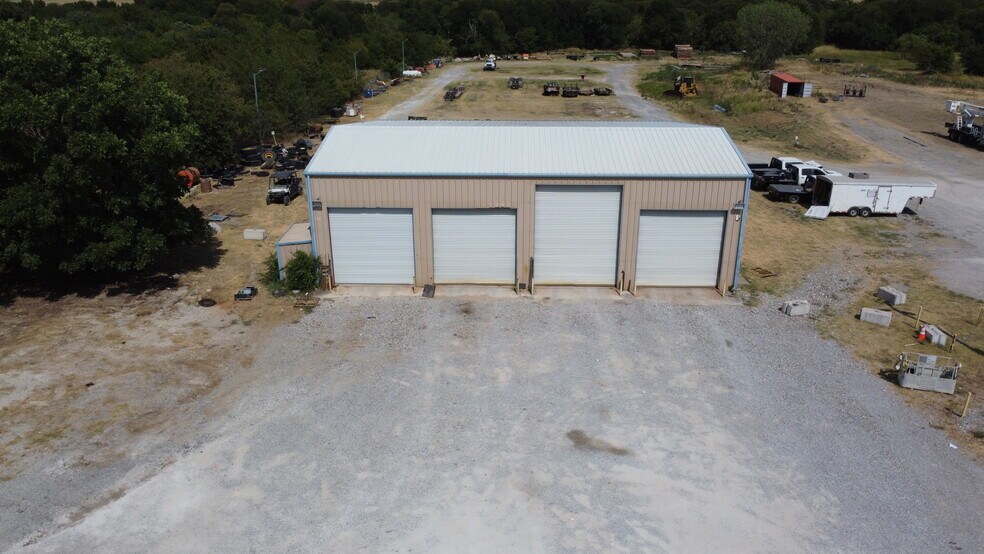 4613 N FM 1417, Sherman, TX à vendre - Photo principale – Image 1 sur 11