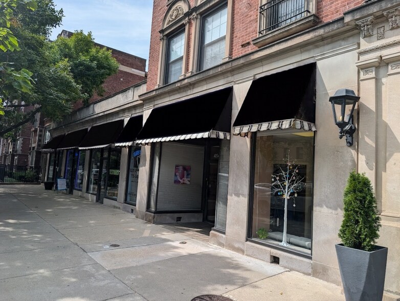 4138 N Sheridan Rd, Chicago, IL à louer - Photo de l’immeuble – Image 2 sur 3