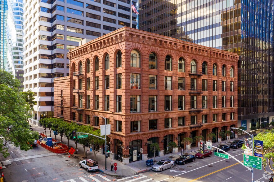 101 Howard St, San Francisco, CA à louer - Photo de l’immeuble – Image 1 sur 1