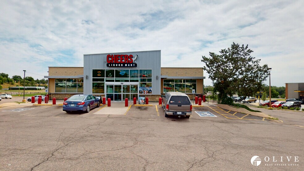 1105 N Circle Dr, Colorado Springs, CO à louer - Photo de l’immeuble – Image 1 sur 5