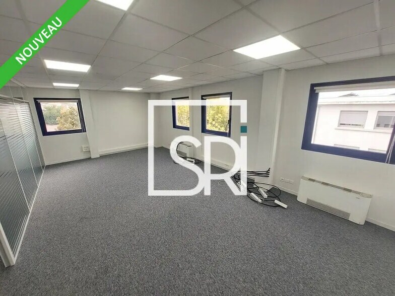 Bureau dans Clermont-Ferrand à louer - Photo intérieure – Image 1 sur 10