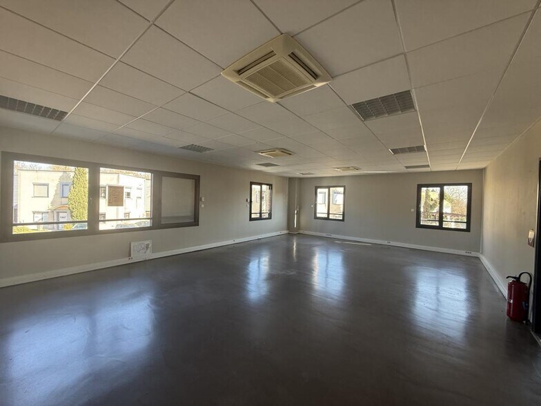 3 Rue De La Dombes, Neyron à vendre - Photo de l’immeuble – Image 2 sur 7