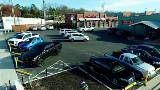 303 S Main St, Broken Arrow, OK à vendre - Vidéo sur l’annonce professionnelle – Image 2 sur 10
