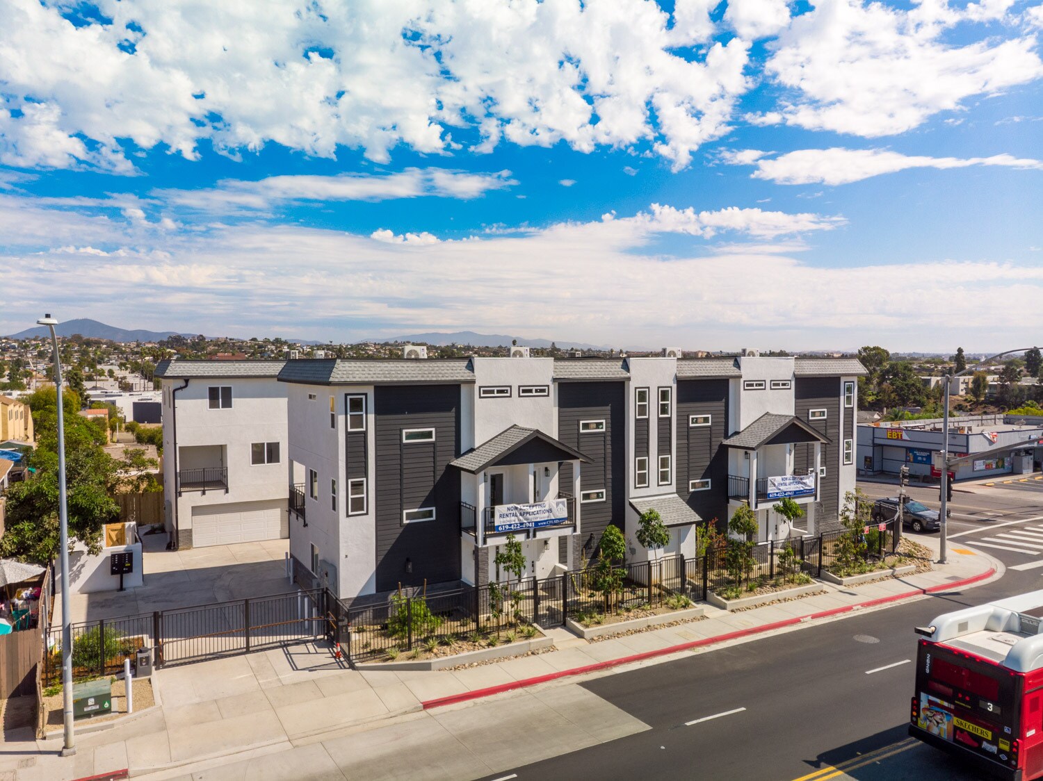 837 S 47th St, San Diego, CA à vendre Photo de l’immeuble– Image 1 sur 21