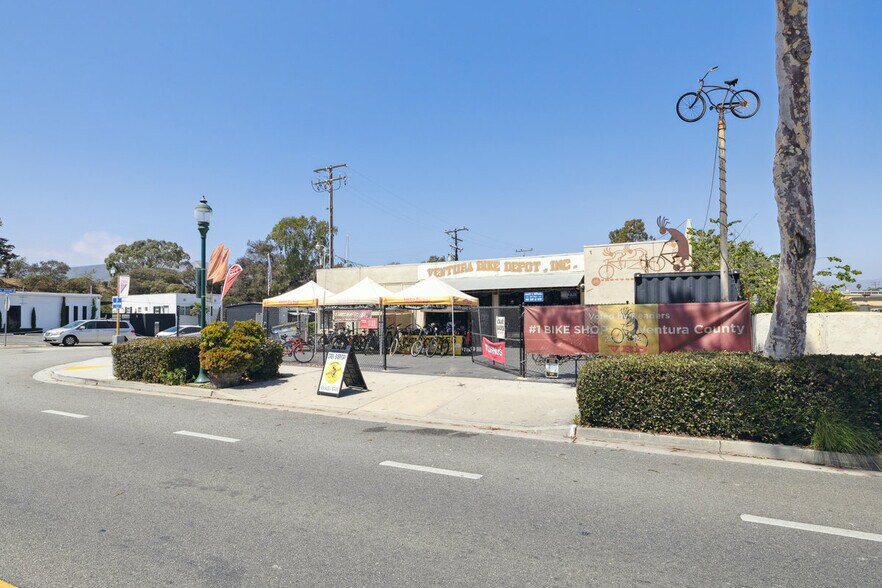 239 W Main St, Ventura, CA à vendre - Photo de l’immeuble – Image 3 sur 12