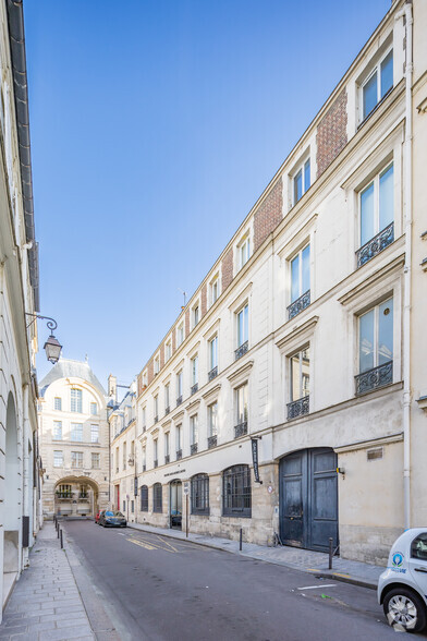 4 Rue De Bretonvilliers, Paris à vendre - Photo principale – Image 1 sur 3